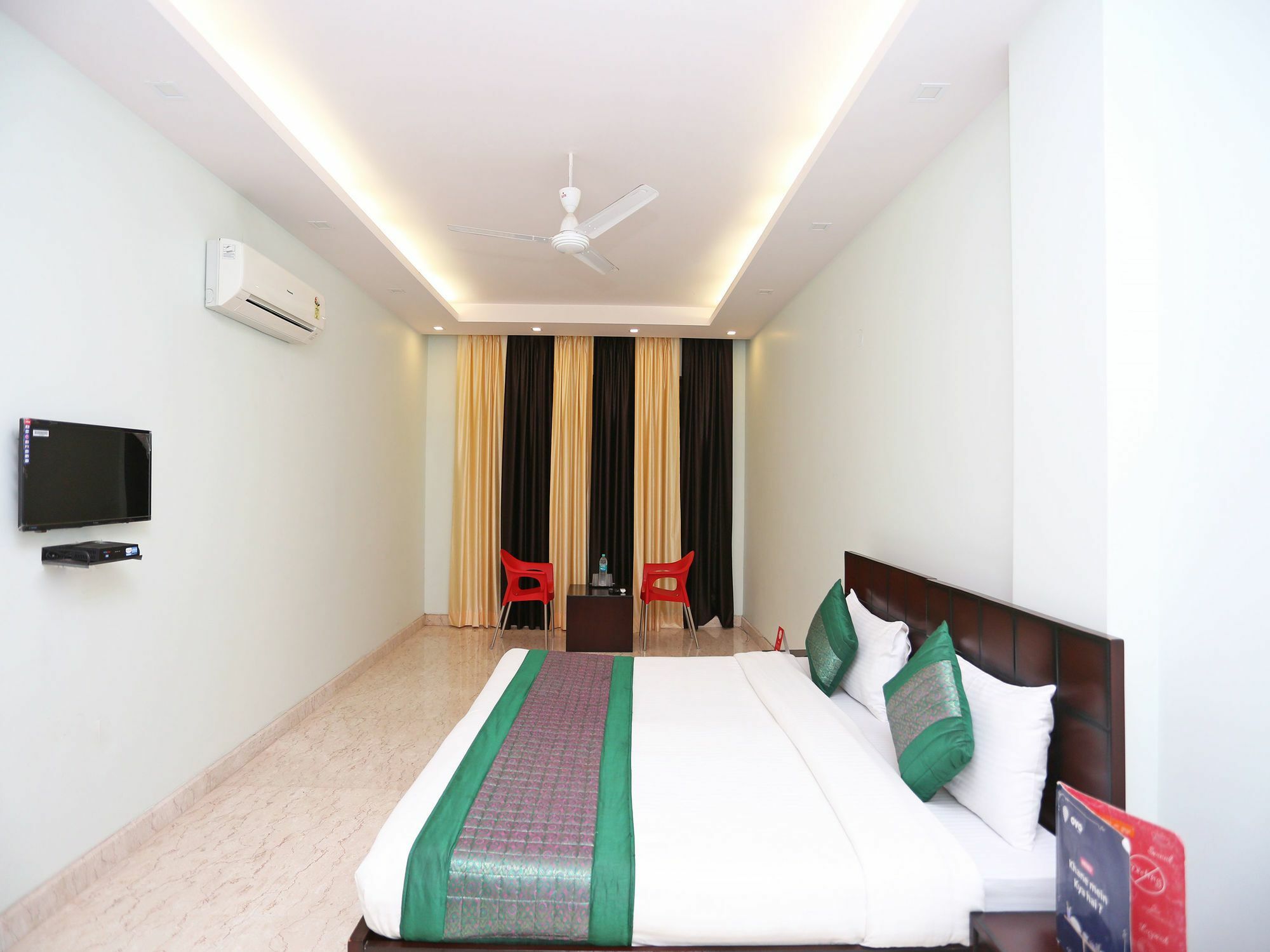 Hotel Oyo 9664 Sector 48 Gurgaon Exterior foto