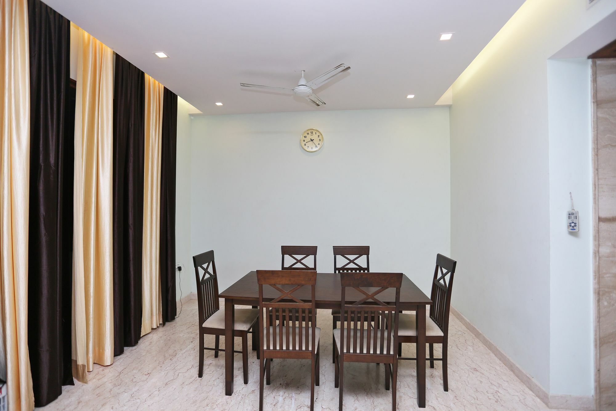 Hotel Oyo 9664 Sector 48 Gurgaon Exterior foto